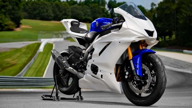 Yamaha r6 tiếp tục đua trong hạng mục superport thế hệ tiếp theo