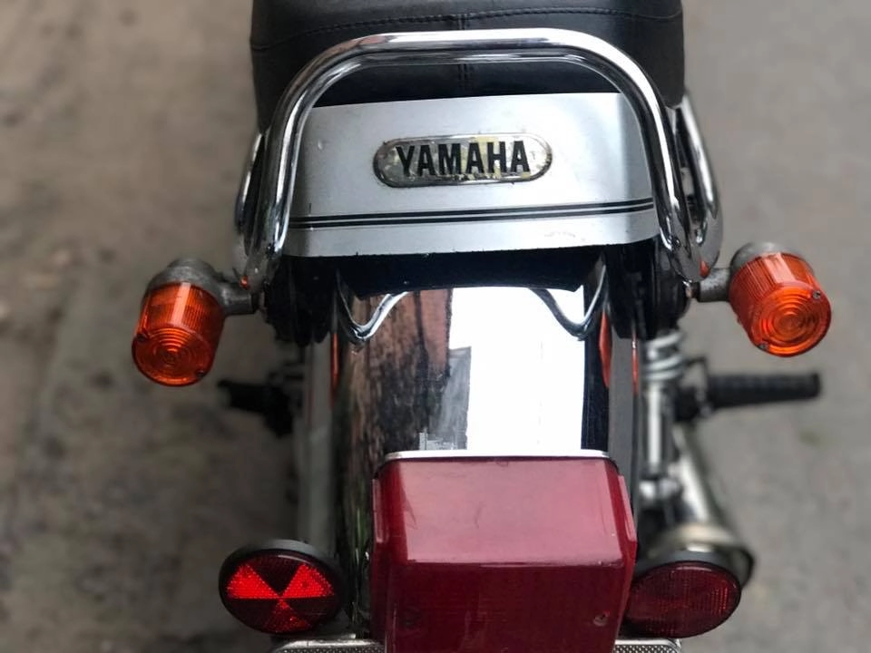 Yamaha sr400 bạc 1999