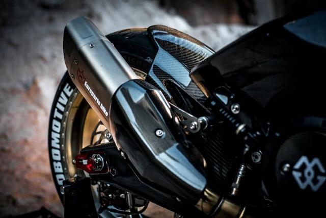 Yamaha t-max530 bản độ choáng ngợp với dàn chân superbike