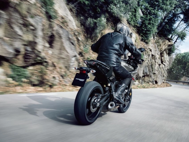 Yamaha tracer 700gt 2019 gia nhập đội hình tracker