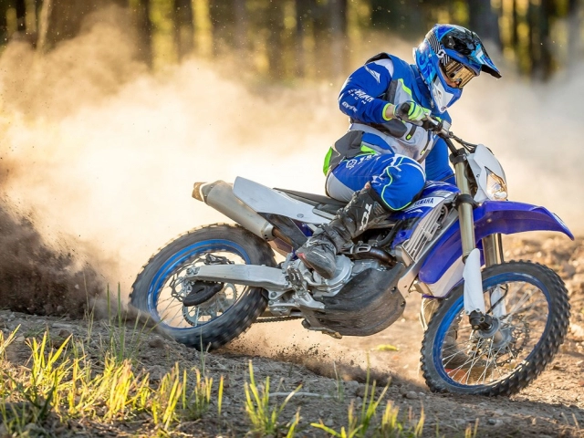 Yamaha wr450f 2019 sở hữu công nghệ thông minh hoàn toàn mới