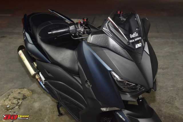 Yamaha x-max 300 độ hầm hố với dàn đồ chơi cao cấp