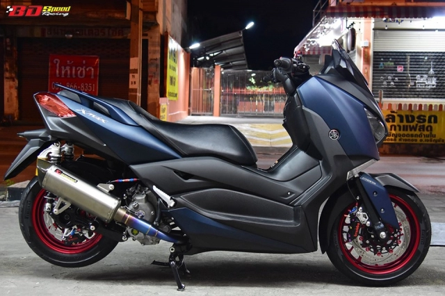 Yamaha x-max 300 độ hầm hố với dàn đồ chơi cao cấp