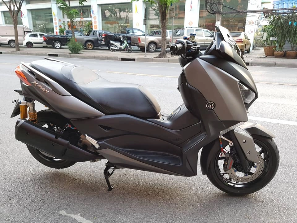 Yamaha x-max 300 vẻ đẹp tiềm ẩn bên gói độ hạng sang