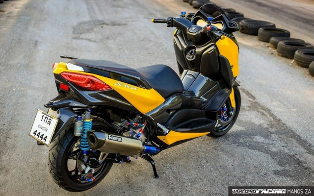 Yamaha x-max300 đầy nổi bật bên tông màu yellow sporty