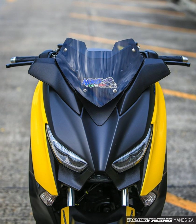 Yamaha x-max300 độ full kiểng với diện mạo yellow sporty cực tươi tắn