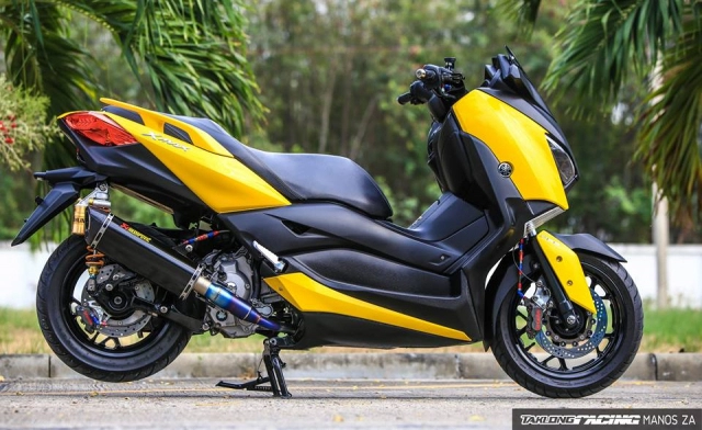 Yamaha x-max300 độ full kiểng với diện mạo yellow sporty cực tươi tắn