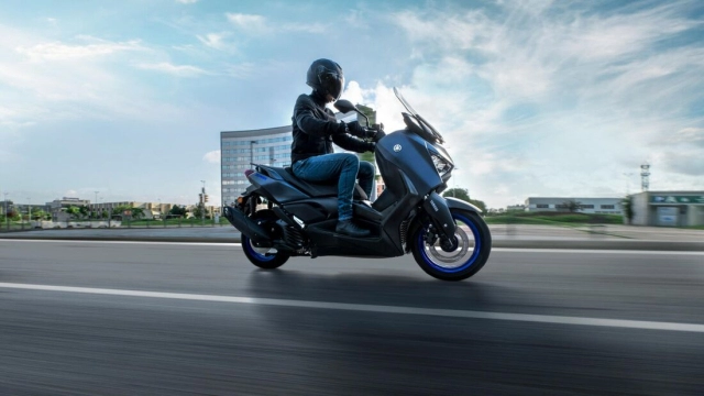 Yamaha xmax 125 tech max 2023 được nâng cấp công nghệ đồng hồ tft