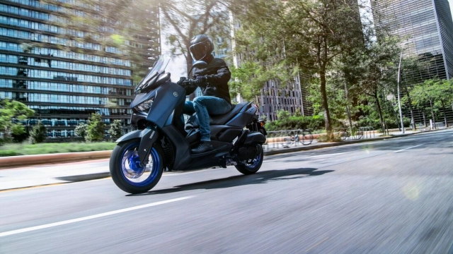 Yamaha xmax 125 tech max 2023 được nâng cấp công nghệ đồng hồ tft