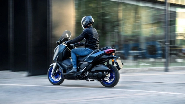 Yamaha xmax 125 tech max 2023 được nâng cấp công nghệ đồng hồ tft