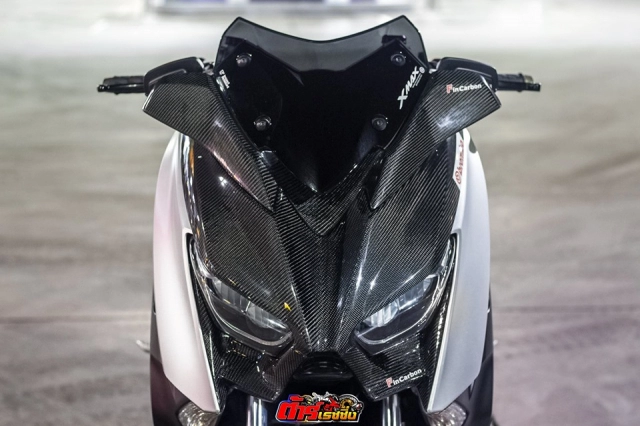 Yamaha xmax 300 độ gây mê với gói phụ kiện fin carbon