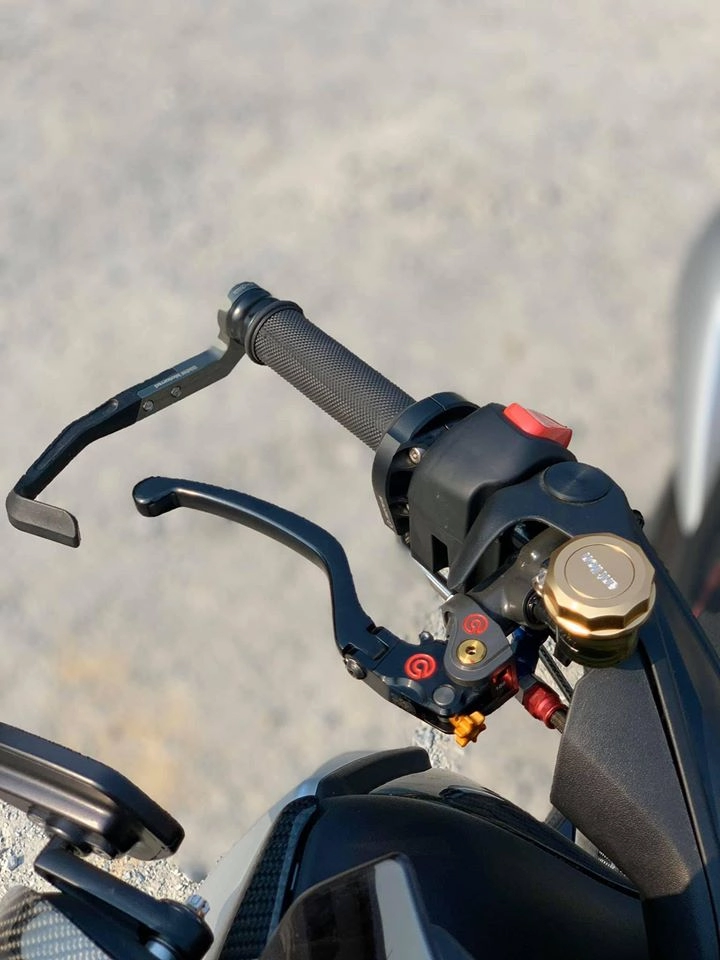 Yamaha xmax 300 độ hoành tráng với option cấp độ motogp