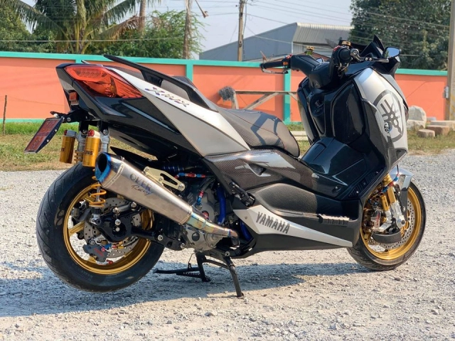 Yamaha xmax 300 độ hoành tráng với option cấp độ motogp