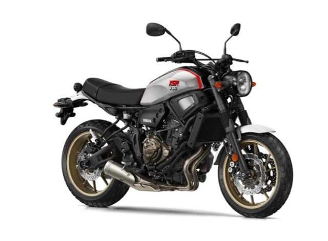 Yamaha xsr700 và kawasaki z650rs trên bàn cân thông số