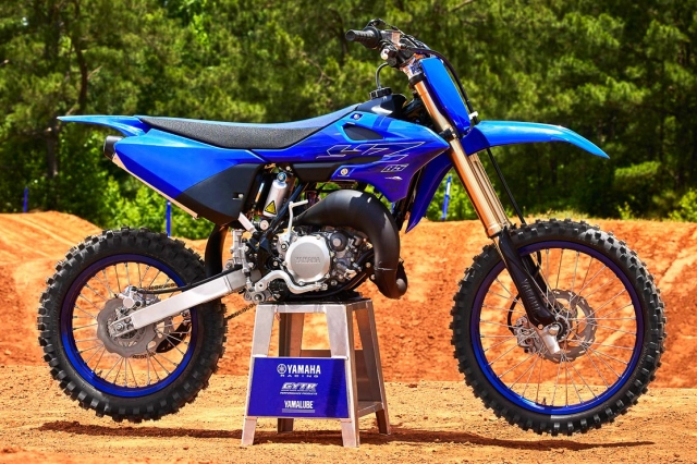 Yamaha yz85lw 2022 trình làng mẫu xe địa hình có thành tích lội nước không ai sánh kịp