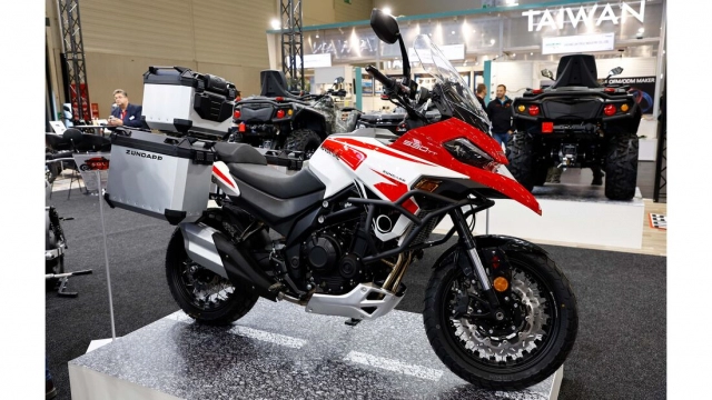 Zundapp zxa adventure 500 - một chiếc enduro mang dáng vẻ ducati multistrada