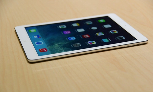 Apple bất ngờ ra mắt ipad air