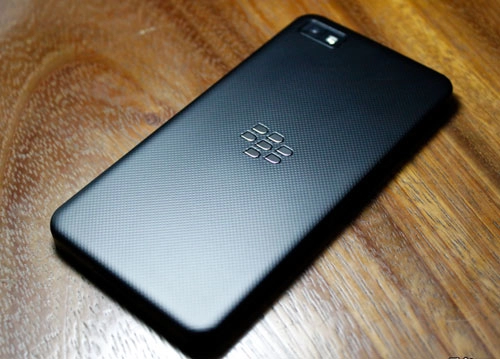 Blackberry 10 l-series rò rỉ tại việt nam