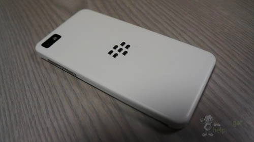 Blackberry z10 màu trắng lộ ảnh trước giờ g