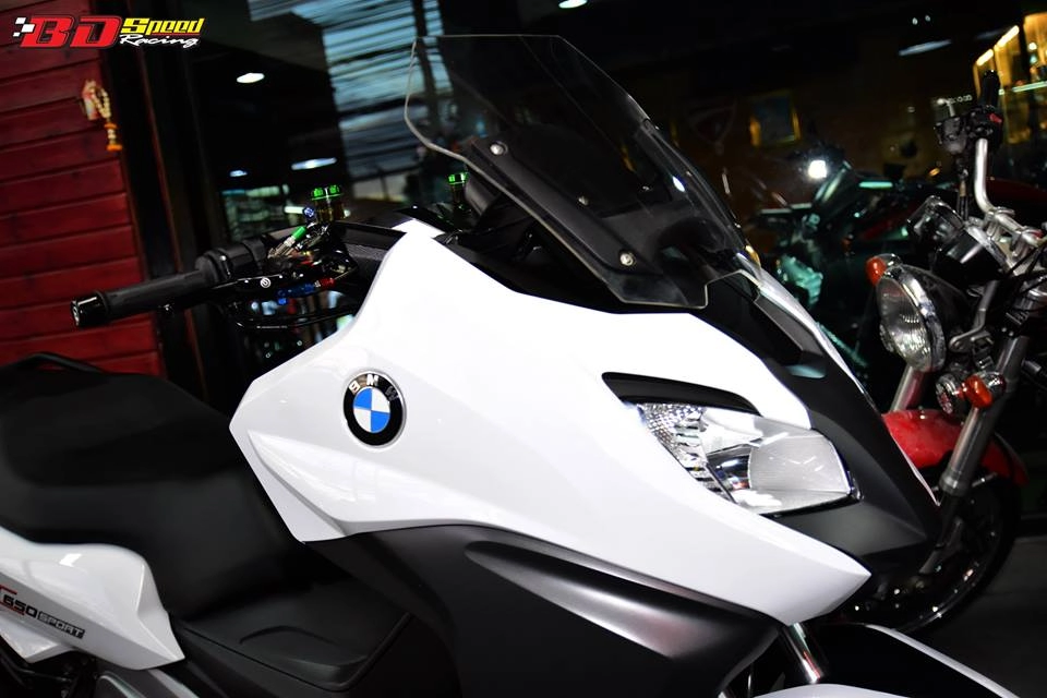 Bmw c650 sport độ căng đét với dàn option khủng