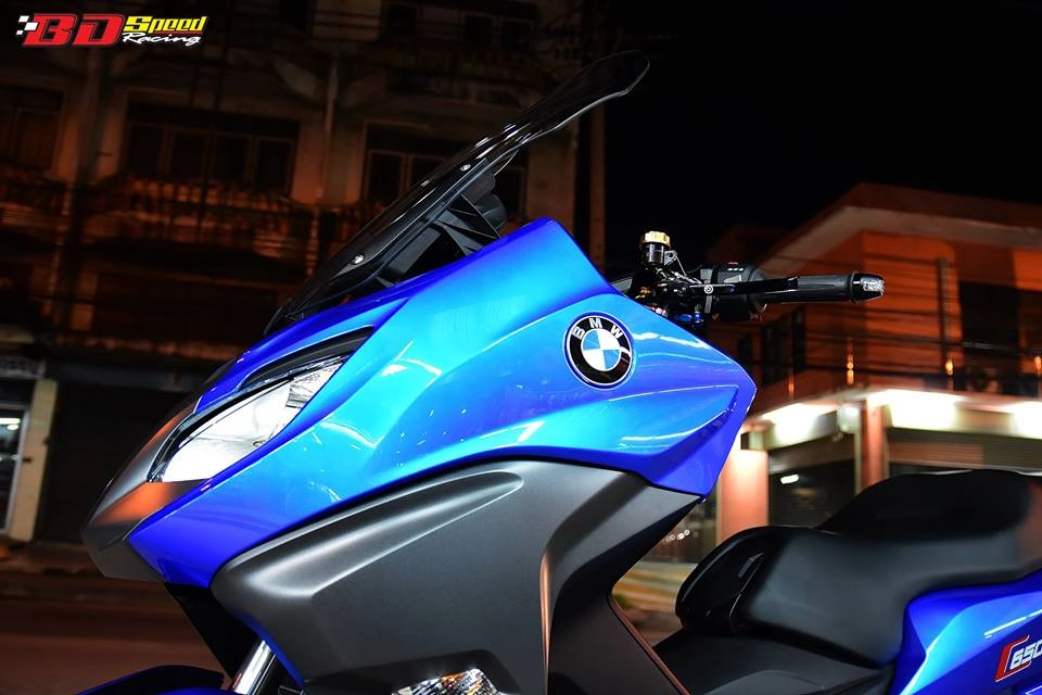 Bmw c650 sport nâng tầm thẩm mỹ với dàn đồ chơi cộm cán