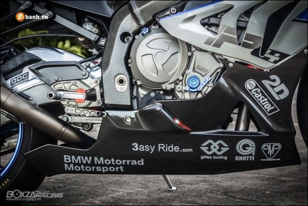Bmw hp4 superbike nâng cấp không tưởng từ công nghệ đường đua