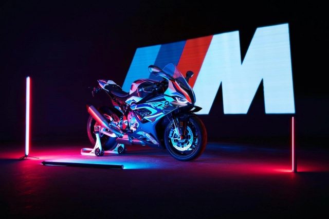 Bmw m1000rr được tiết lộ chuẩn bị có mặt tại châu á