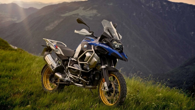 Bmw r1250gs adventure 2019 trang bị động cơ mới không chỉ mạnh mà còn tiết kiệm nhiên liệu