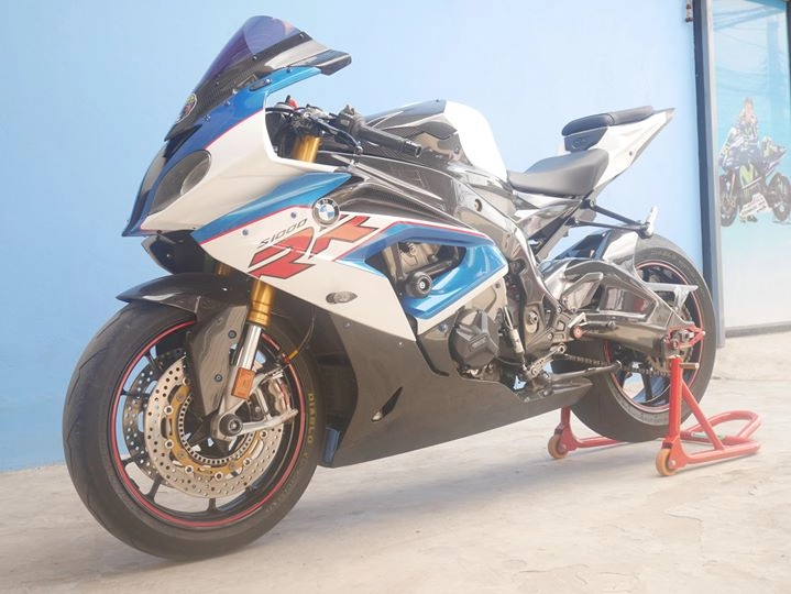 Bmw s1000rr bản độ đầy khiêu gợi từ option danh giá