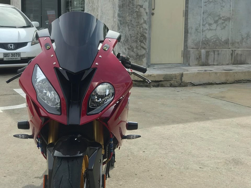 Bmw s1000rr bản độ đẹp xuất sắc với tone màu red candy