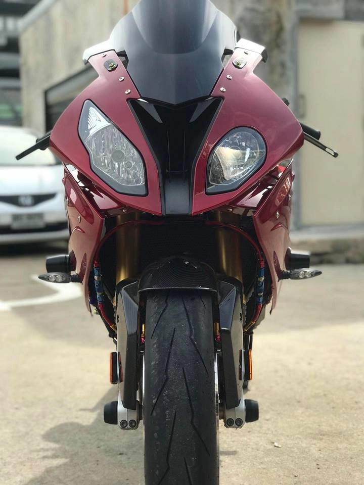 Bmw s1000rr bản độ đẹp xuất sắc với tone màu red candy