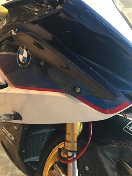 Bmw s1000rr bản độ khó cưỡng từ hiệu ứng fullsix carbon