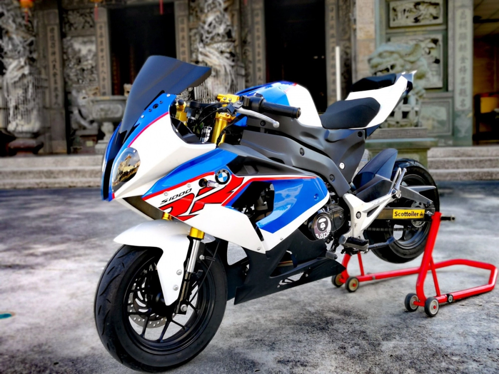 Bmw s1000rr bản độ từ chiếc honda msx 125cc khá độc đáo