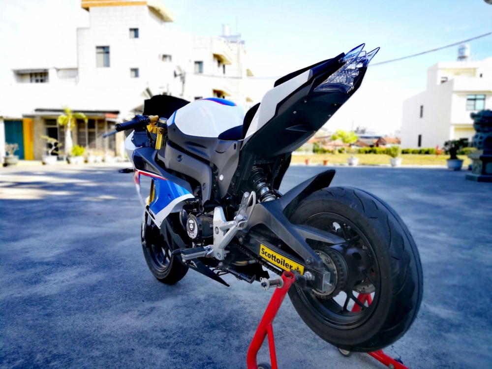 Bmw s1000rr bản độ từ chiếc honda msx 125cc khá độc đáo