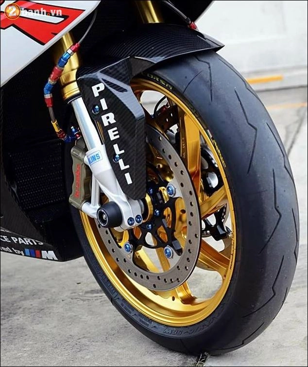 Bmw s1000rr cá mập hầm hố qua skin hạng nặng