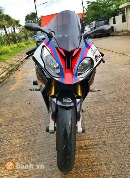 Bmw s1000rr đầy đẳng cấp với gói option thiệt hại hơn trăm triệu đồng