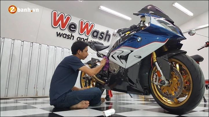 Bmw s1000rr superbike đầy khiêu khích với body độ cực chuẩn