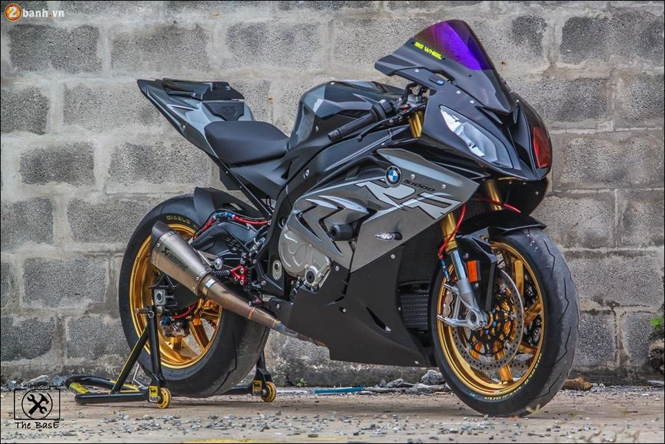 Bmw s1000rr vẻ đẹp khó cưỡng từ thiết kế bất đối xứng