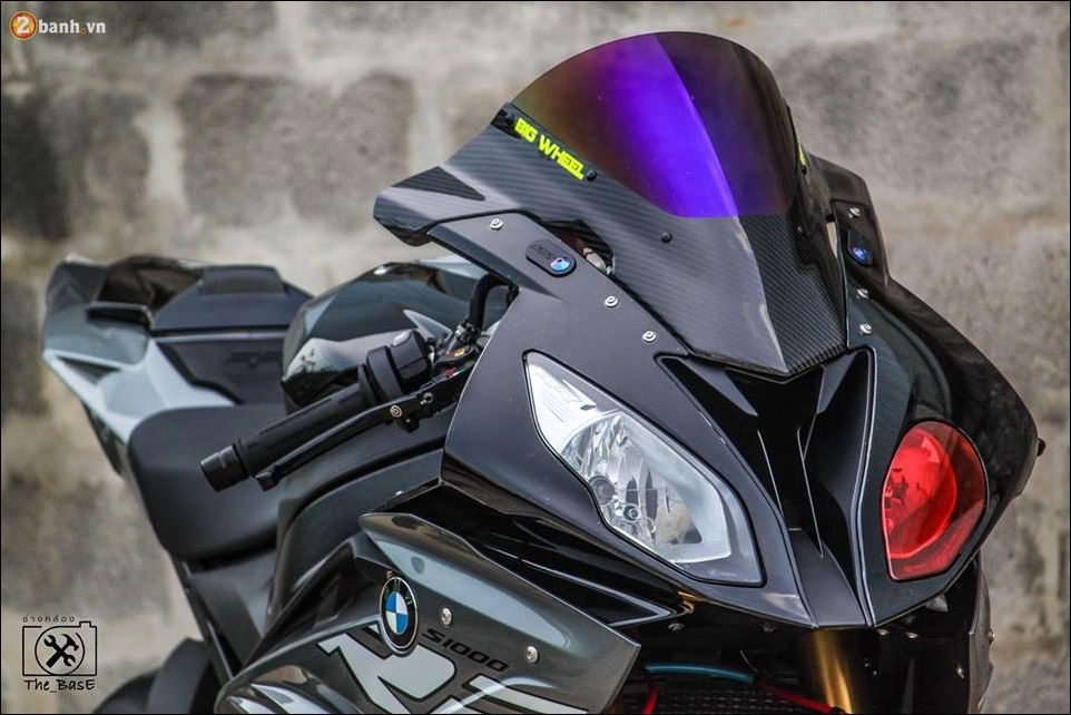 Bmw s1000rr vẻ đẹp khó cưỡng từ thiết kế bất đối xứng