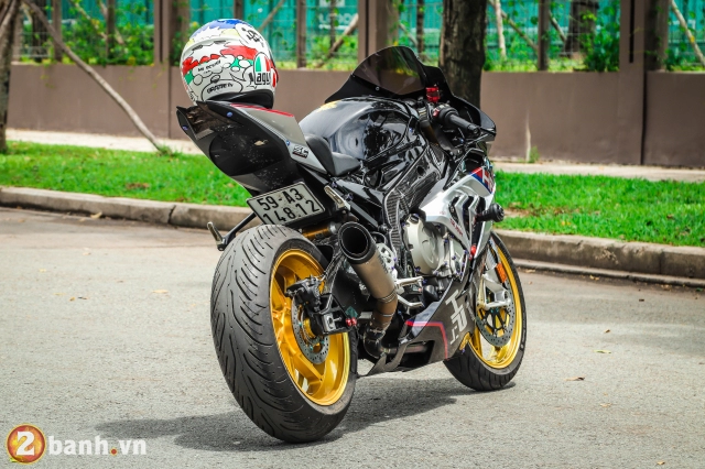 Bmw s1000rr vẻ đẹp không có đối thủ từ bản độ đắt tiền trên đất việt