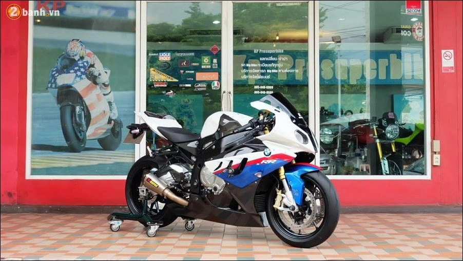 Bmw s1000rr vẻ đẹp từ thuở khai sinh của superbike danh tiếng