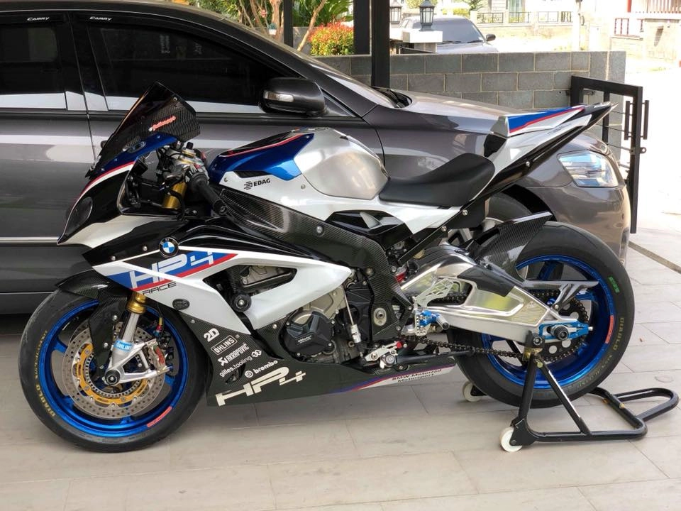 Bmw s1000rr xuất hiện gây choáng ngợp với cấu hình khủng