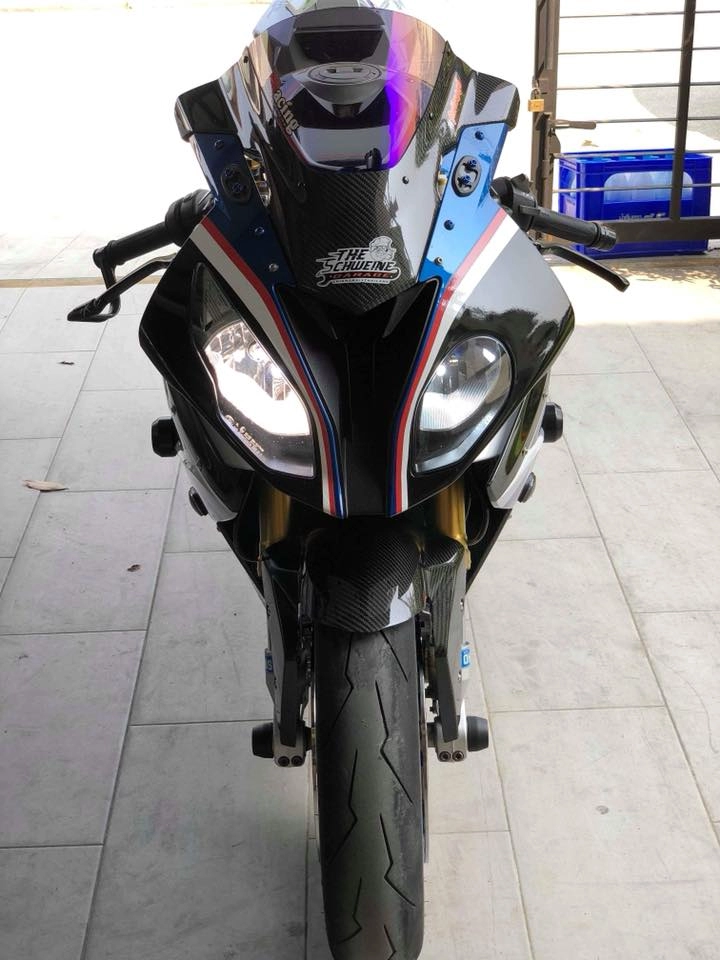 Bmw s1000rr xuất hiện gây choáng ngợp với cấu hình khủng