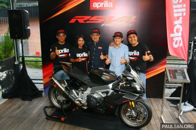 Cận cảnh aprilia rsv4 1100 factory 2019 với giá gần 1 tỷ vnd