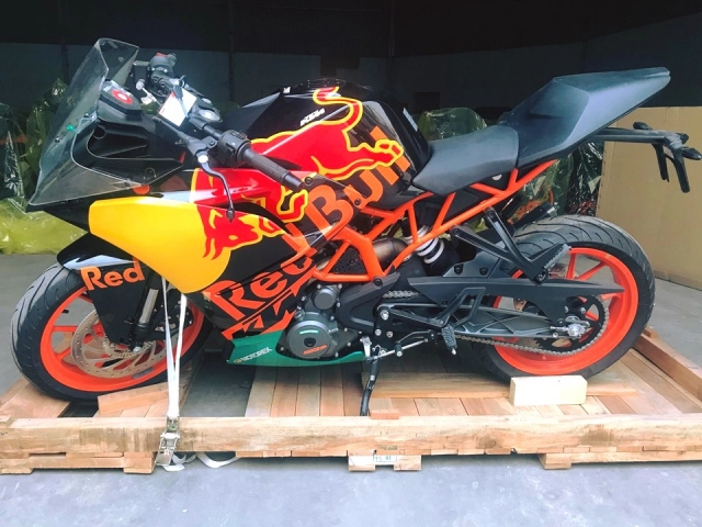 Cận cảnh đập hộp ktm rc 390 motogp edition 2019 tại việt nam