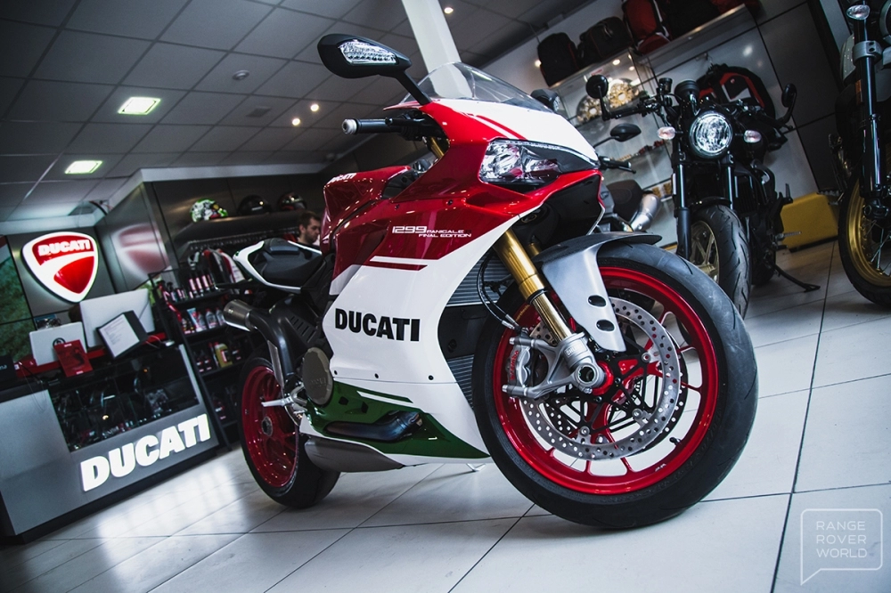 Cận cảnh ducati 1299 panigale r final edition giá 40000 usd