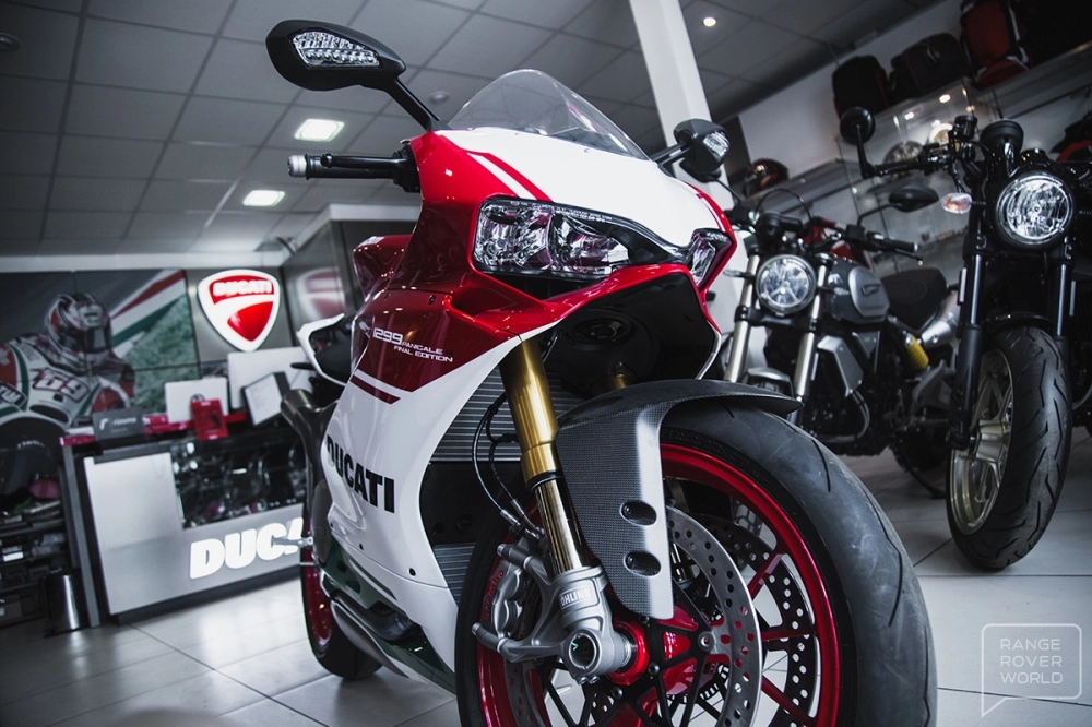 Cận cảnh ducati 1299 panigale r final edition giá 40000 usd