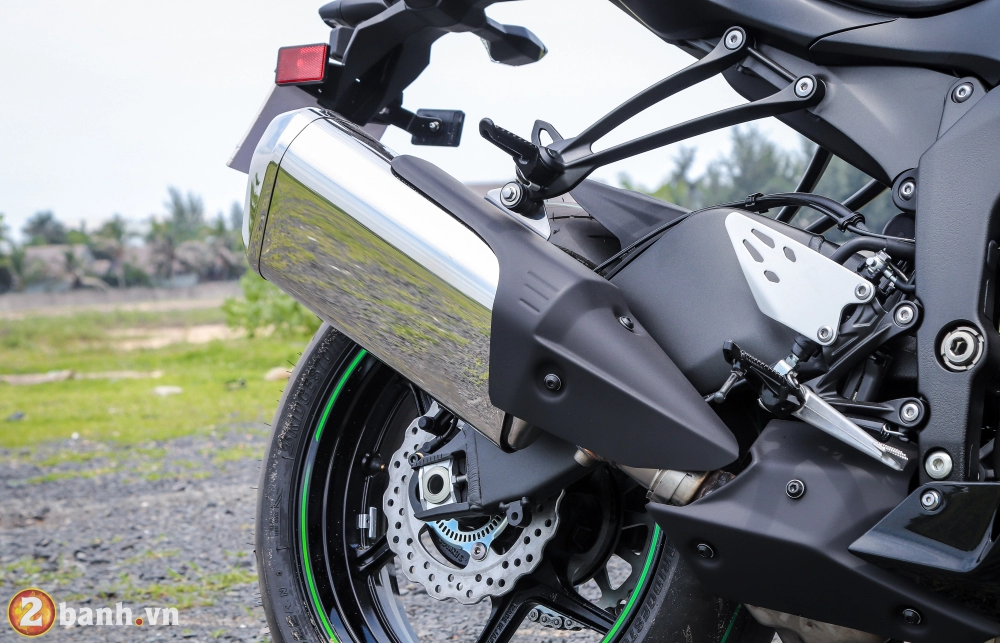 Cận cảnh kawasaki ninja zx-6r 2019 đầu tiên về việt nam