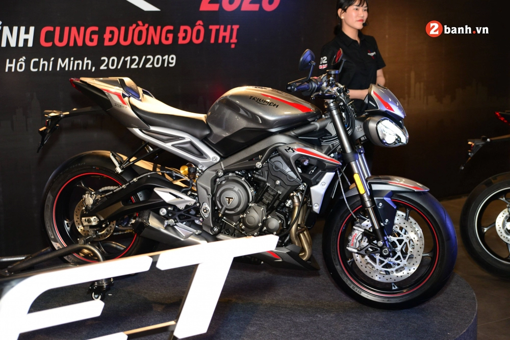 Cận cảnh triumph street triple 765rs 2020 tại việt nam với giá 435 triệu vnd