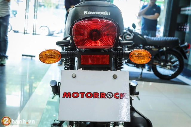 Cận cảnh và giá bán kawasaki w175 2019 custom đậm chất cổ điển từ motorrock